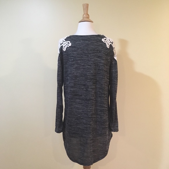 Crochet Lace Cold Shoulder Burnout Knit Cardigan - Picture 6 of 6